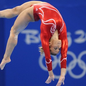 开云esports-未知之战：双方实力对比尽显悬念，未知的战斗力